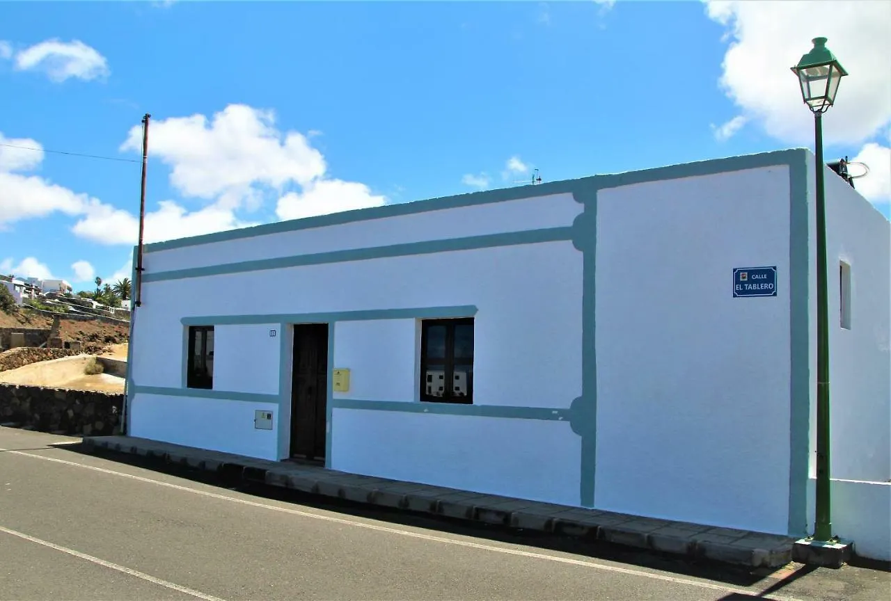 Villa Casa Caldera Guiguan à Tinajo Hébergement de vacances