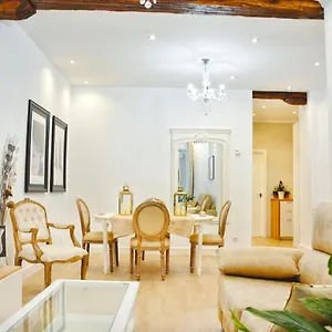 https://lux-cityhall-parking.sansebastianhotels.net